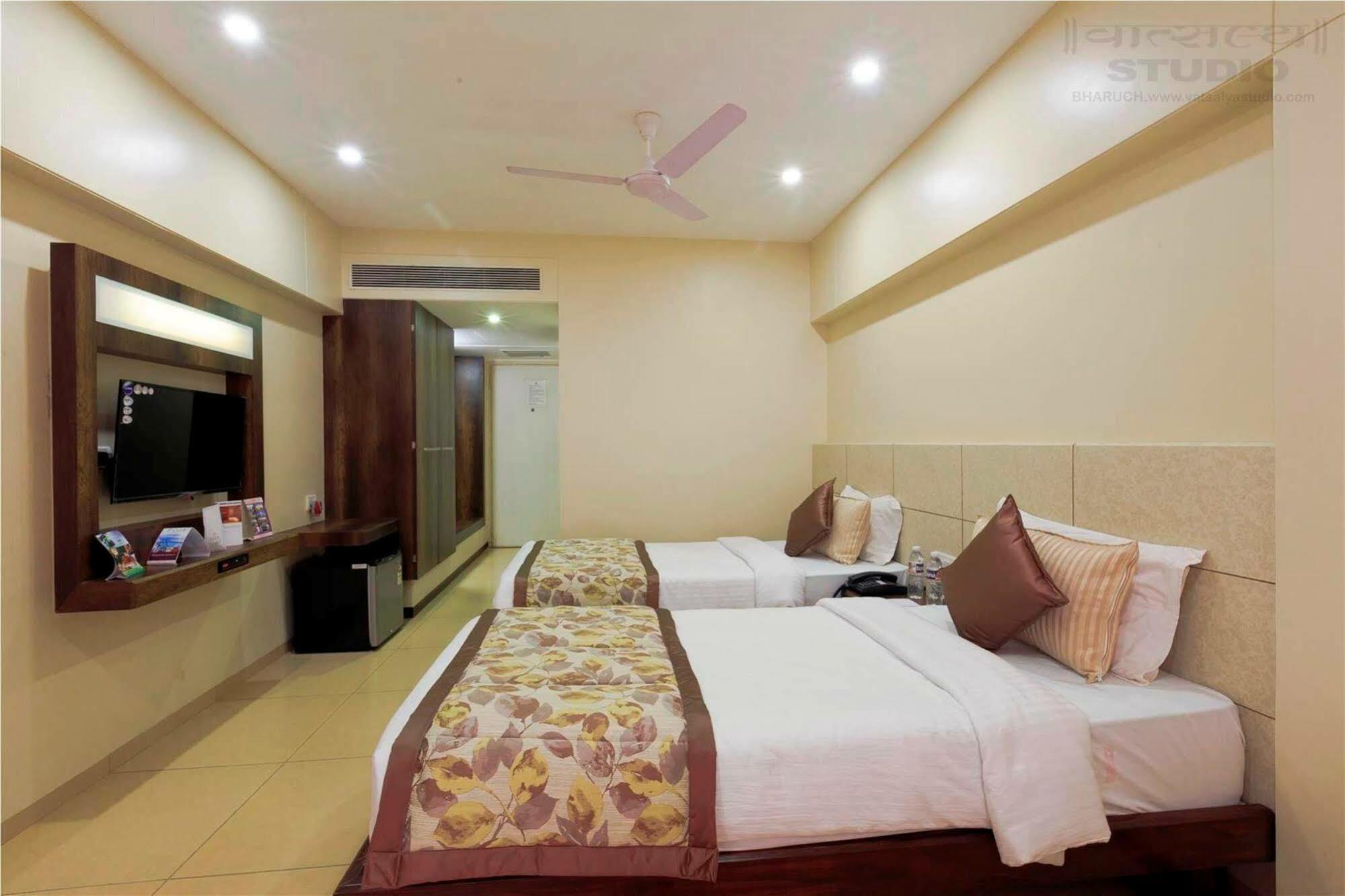 Vit 샬리마 호텔 Ankleshwar 외부 사진